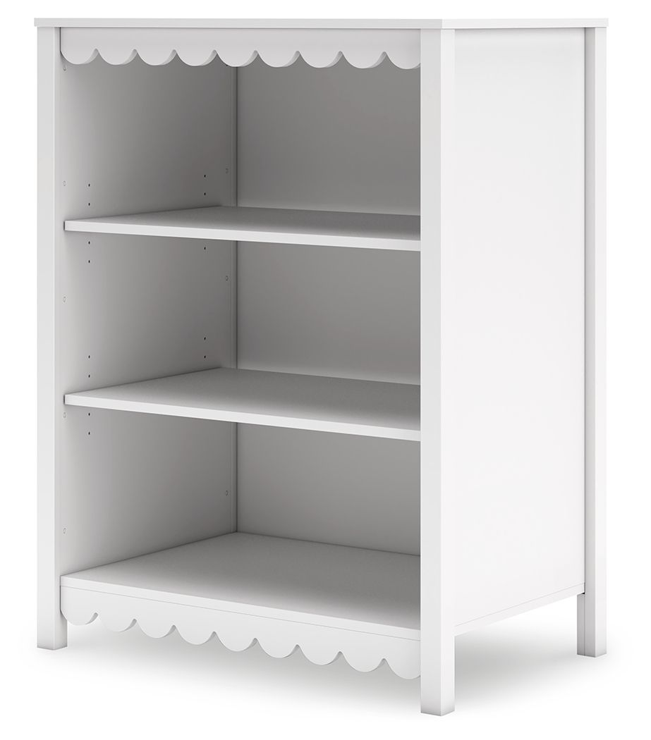Hallityn Bookcase - Thumbnail 2