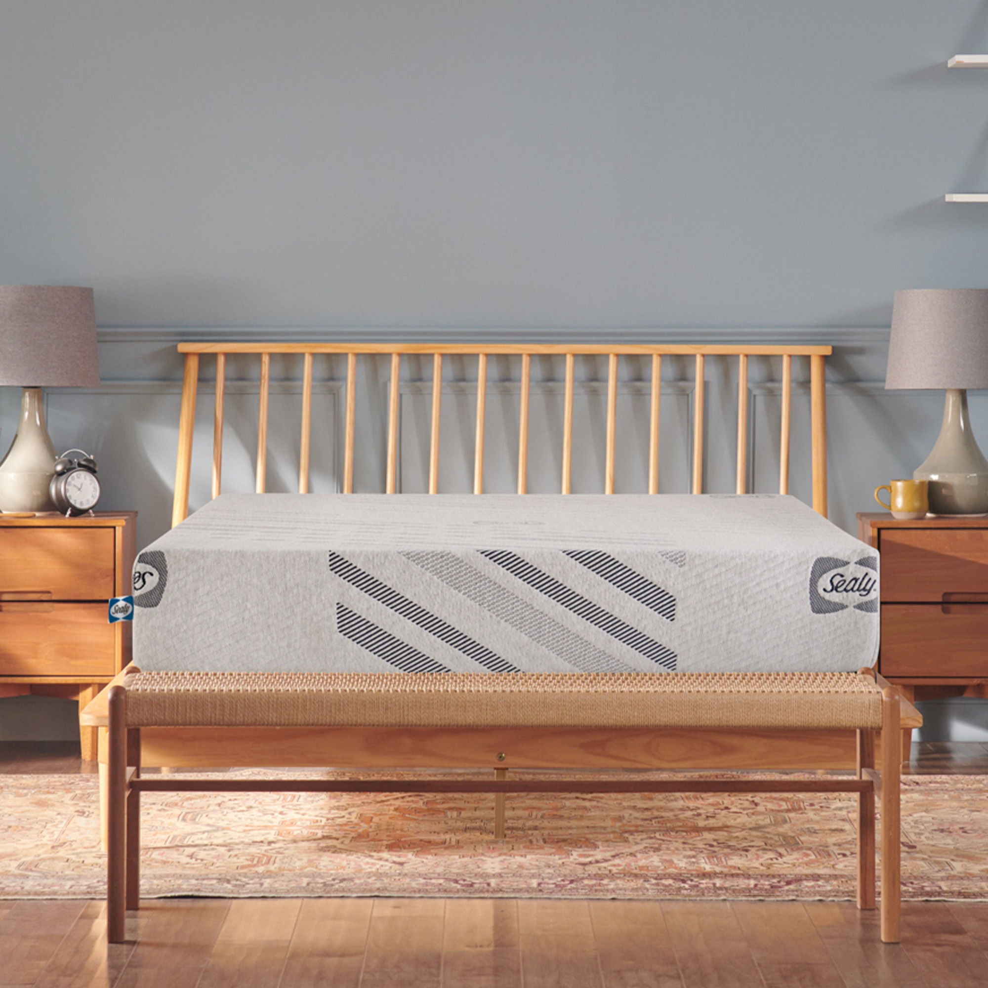 Golden Elegance - Stately Medium Mattress