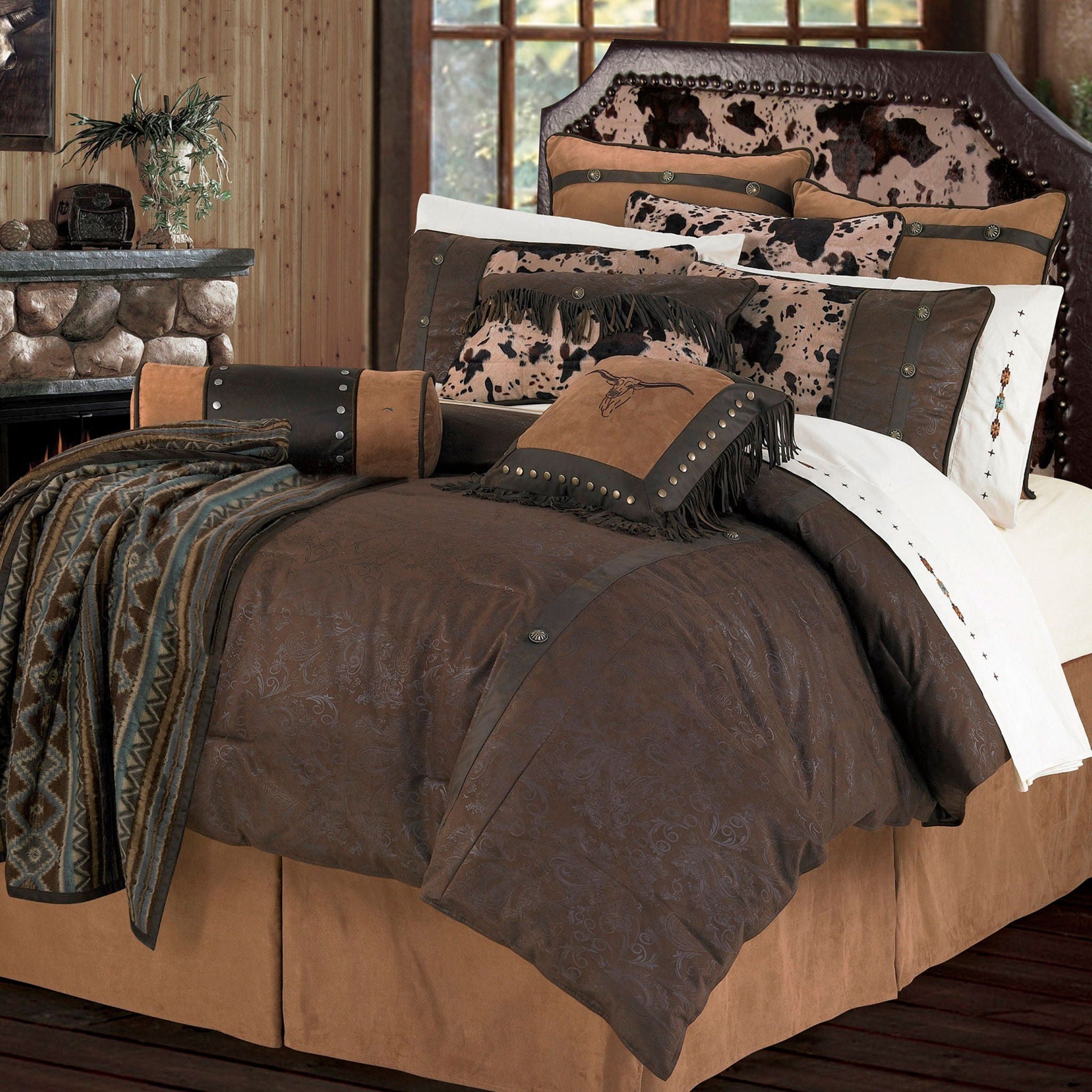 Caldwell - Full Comforter Set (Set of 5) - Brown
