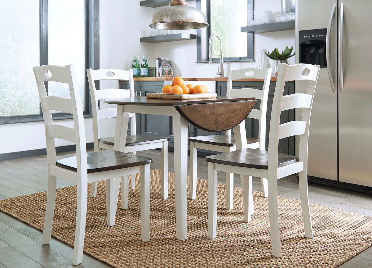 Woodanville Round Dining Table Set - Thumbnail 2