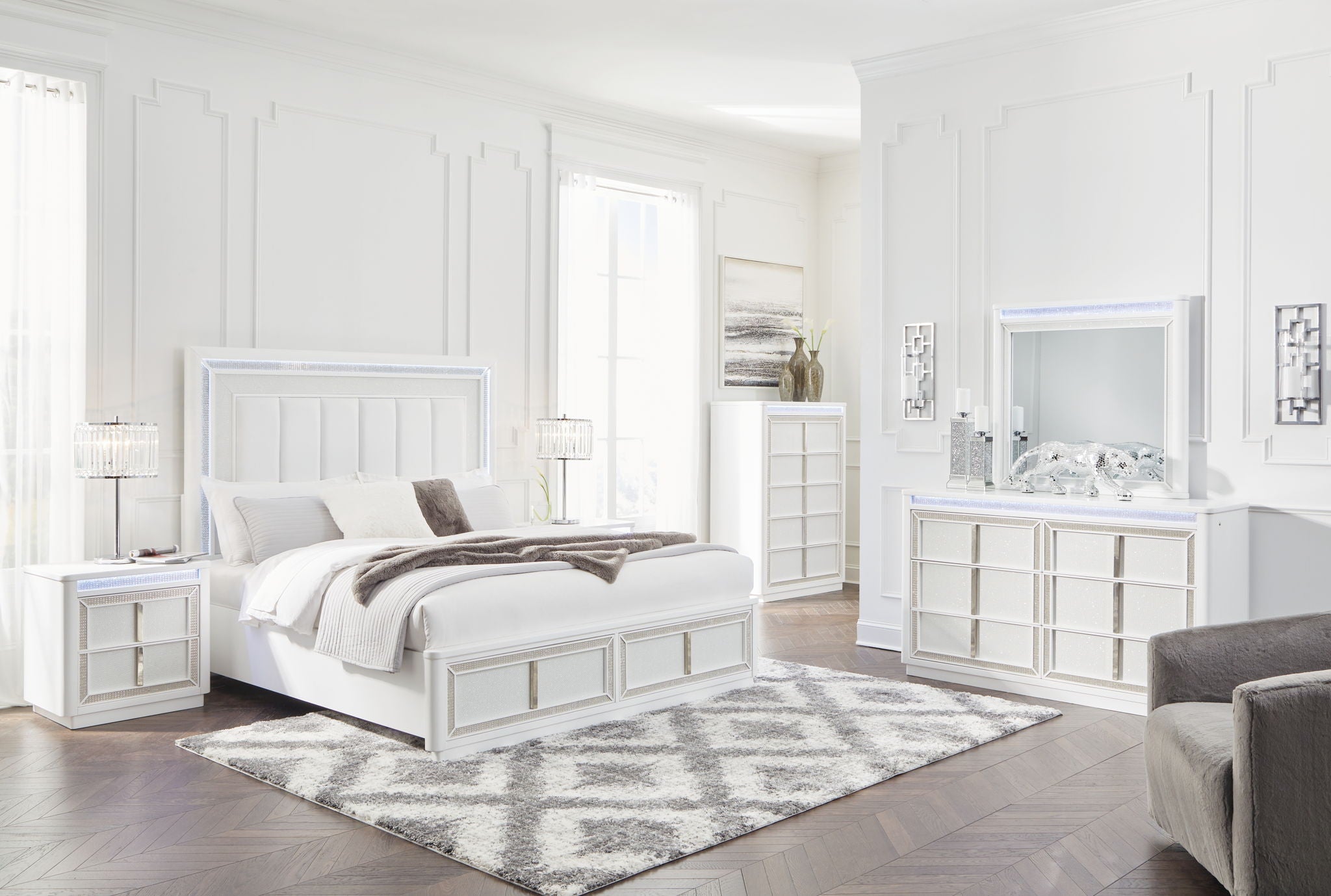 Chalanna Storage Bedroom Set