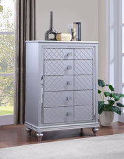 B048 - Chest - Shimmer Silver