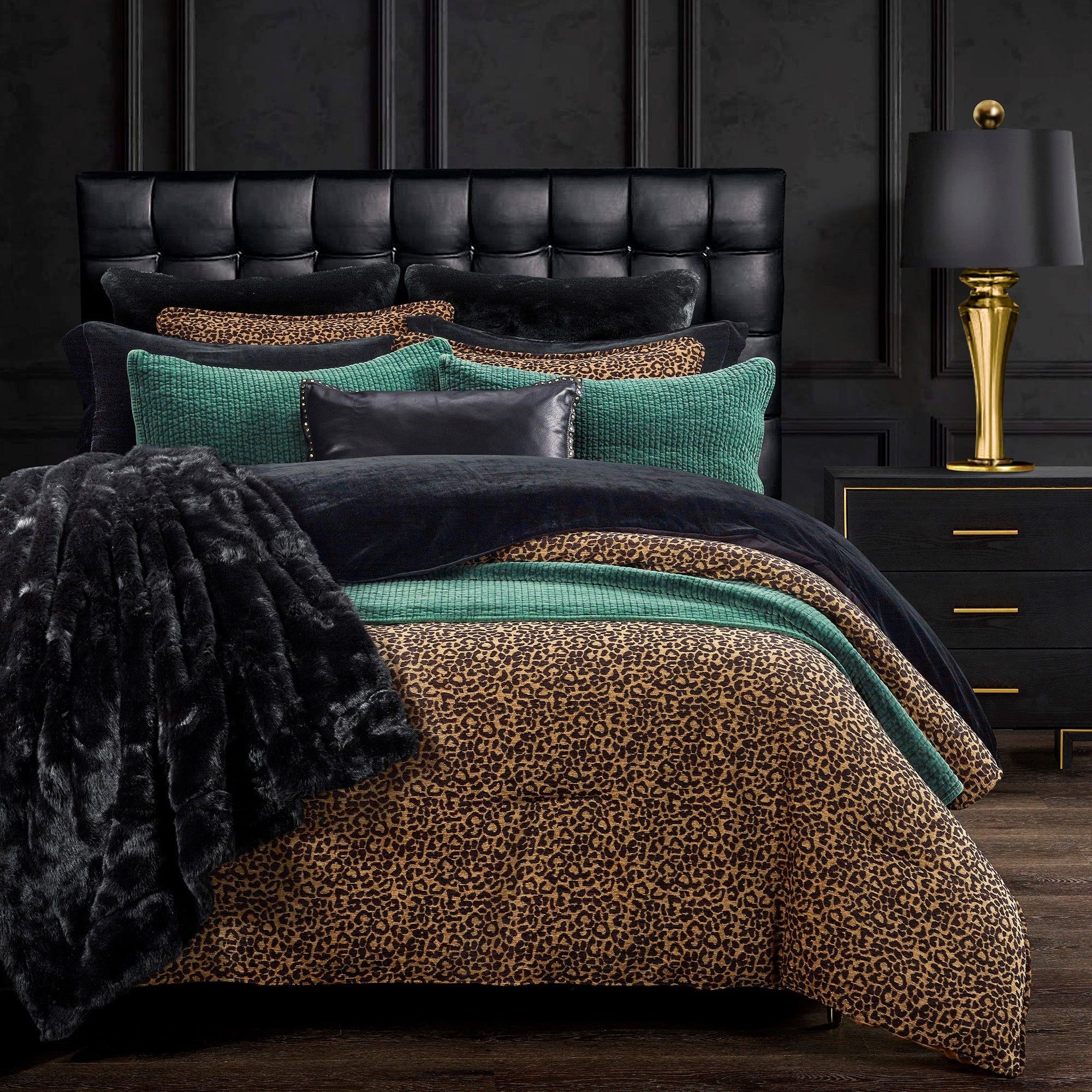 Adrienne - King Duvet Cover Set (Set of 3) - Gold