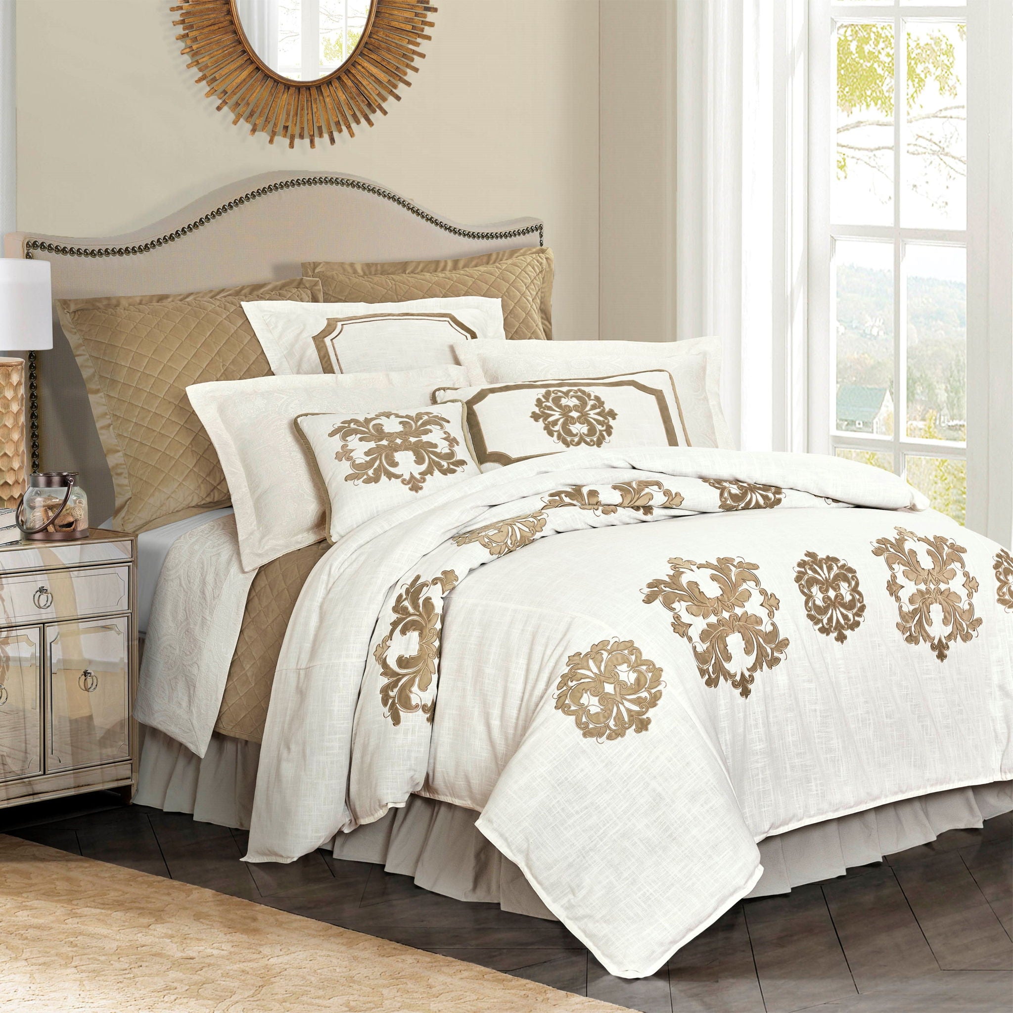 Madison - Queen Duvet Cover Set (Set of 5) - Oatmeal