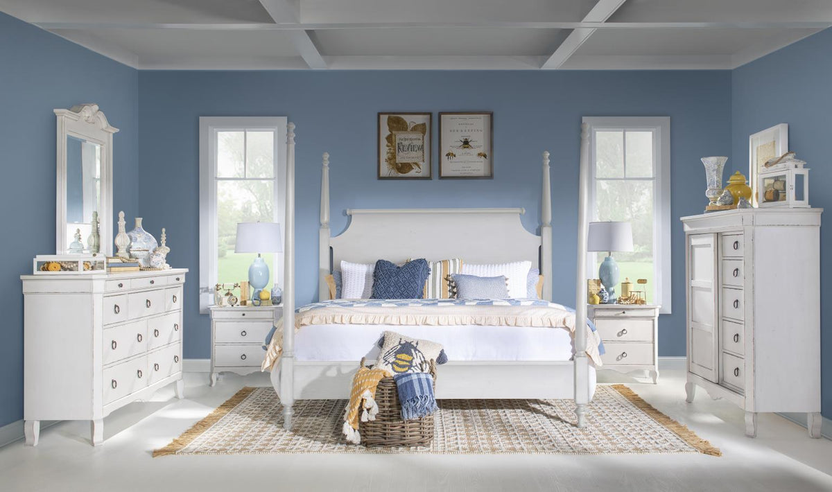 Vintage Market - Scalloped Mirror - Picket Fence