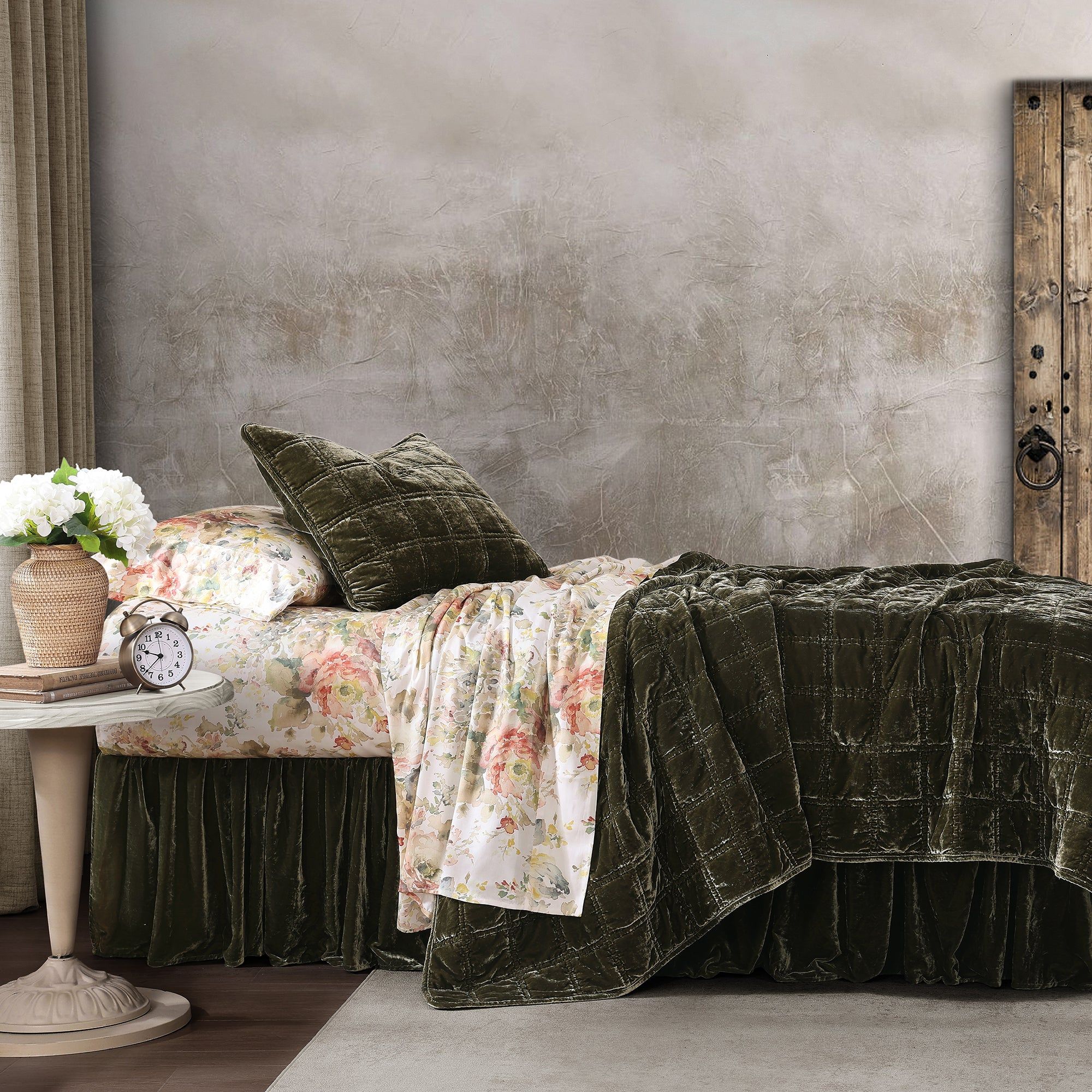 Stella - King Faux Silk Velvet Double Box Stitch Quilt Set (Set of 3) - Fern Green