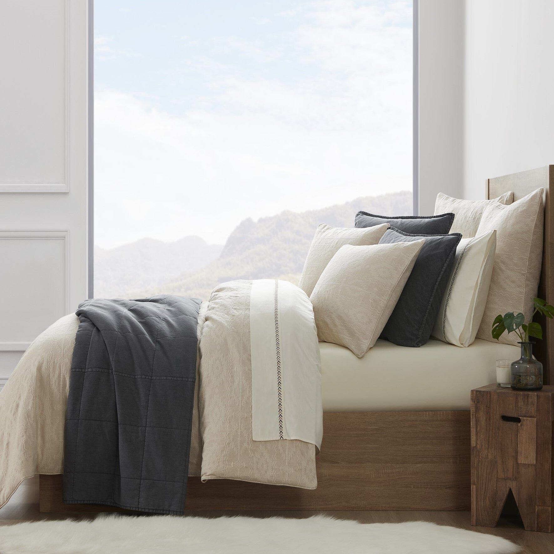 Tempe Matelasse - King Comforter Set (Set of 3) - Sand