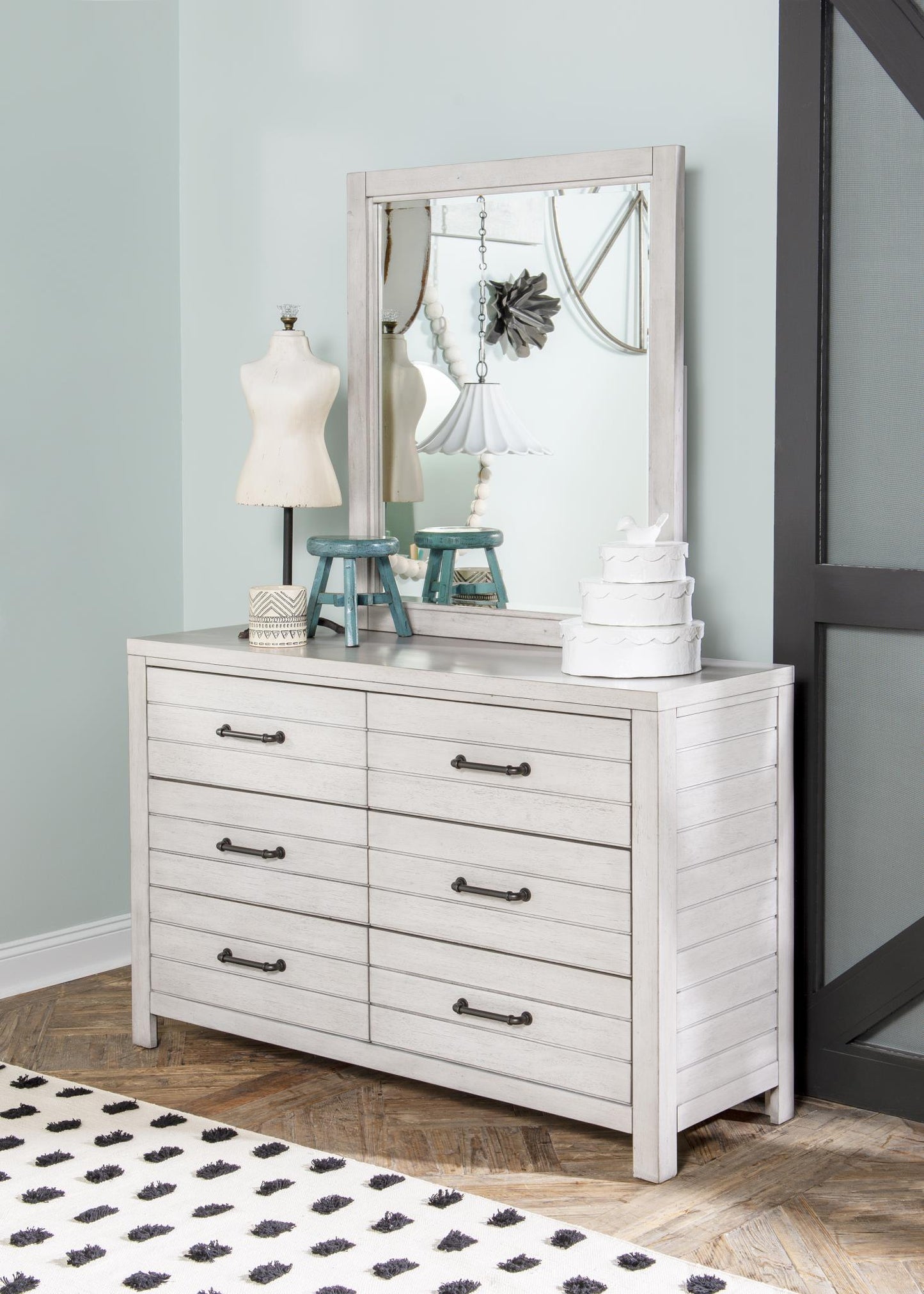 Summer Camp - Dresser