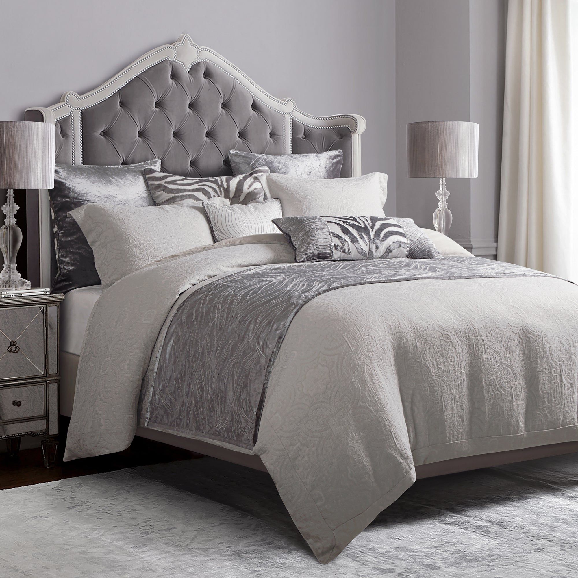 Matelasse - Queen Duvet Cover Set (Set of 3) - Gray