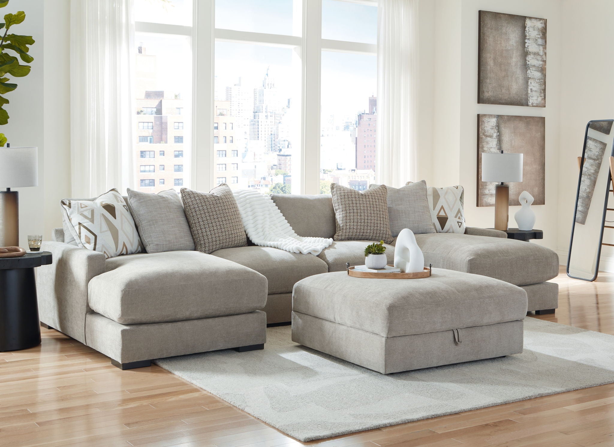 Aslan Court - Sectional With Ottoman Set - Thumbnail 4