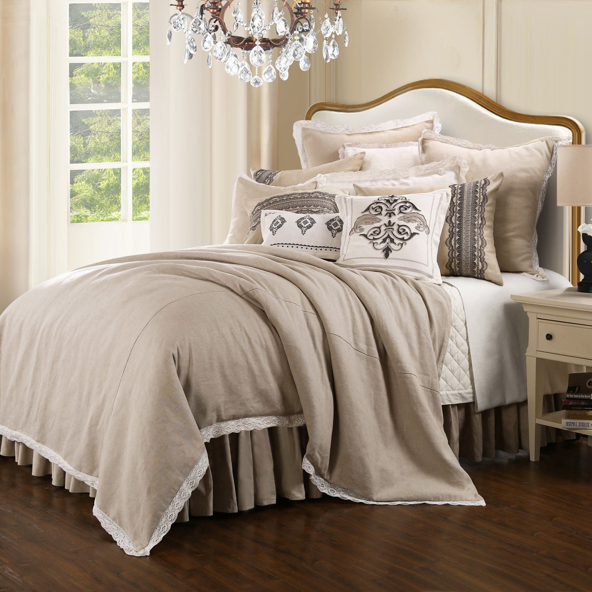 Charlotte - King Comforter Set (Set of 4) - Cream