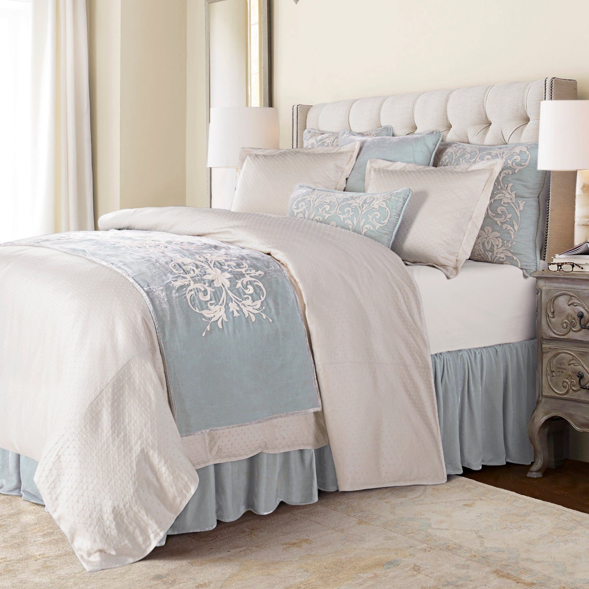Belle - King Comforter Set (Set of 3) - Ivory