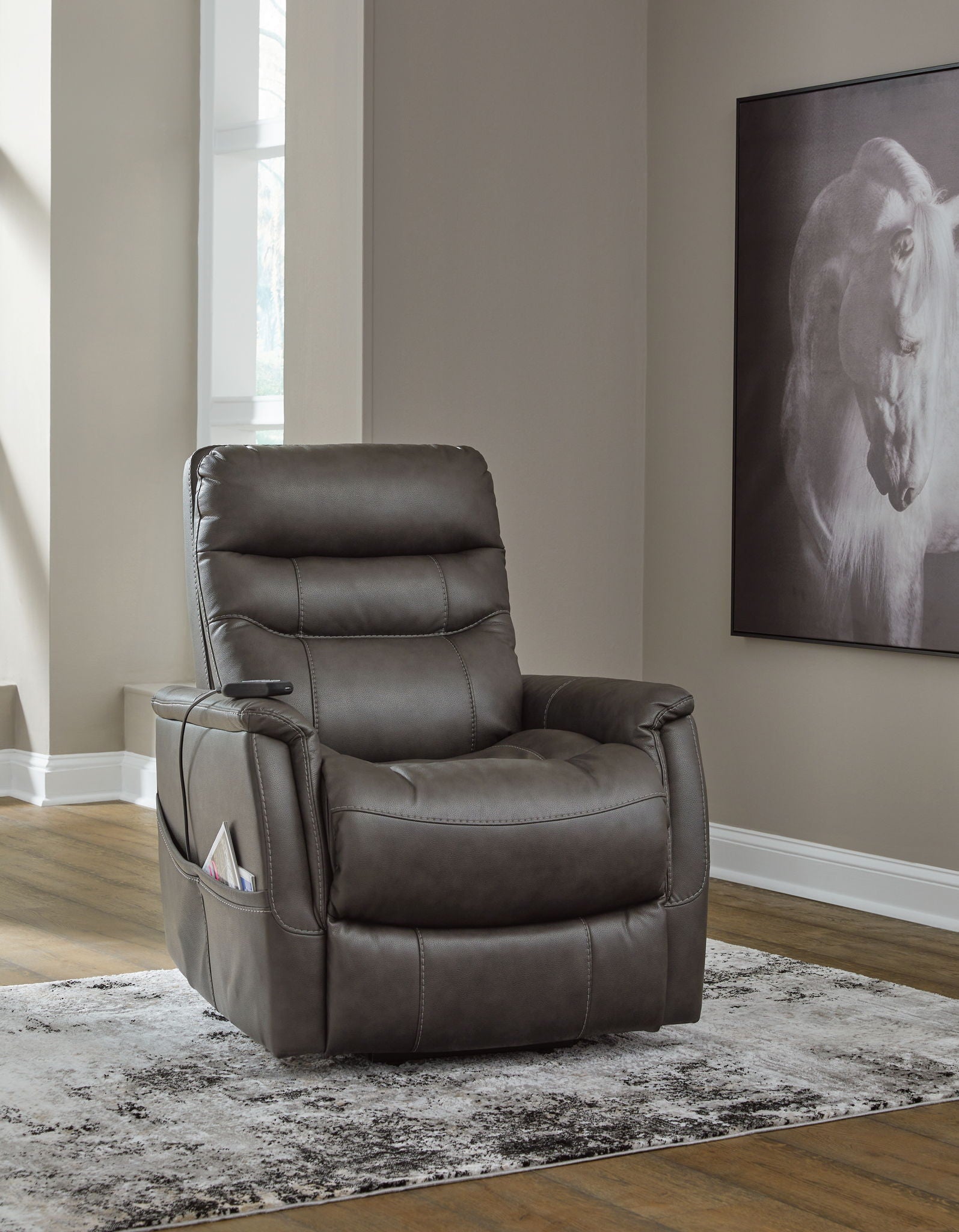 Strawbill Power Lift Recliner - Thumbnail 2