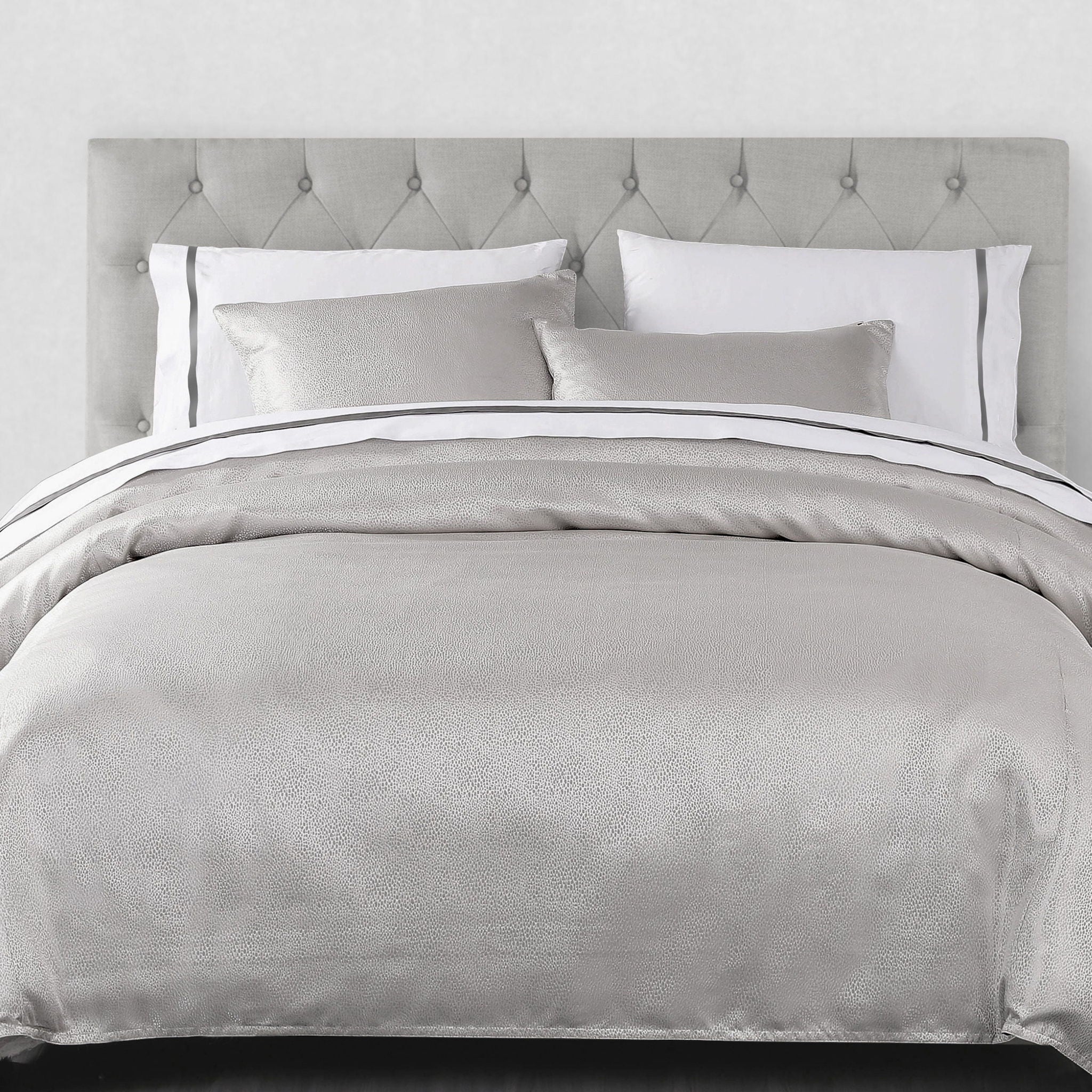 Marilyn Modern Bubble - King Comforter Set (Set of 3) - Gray