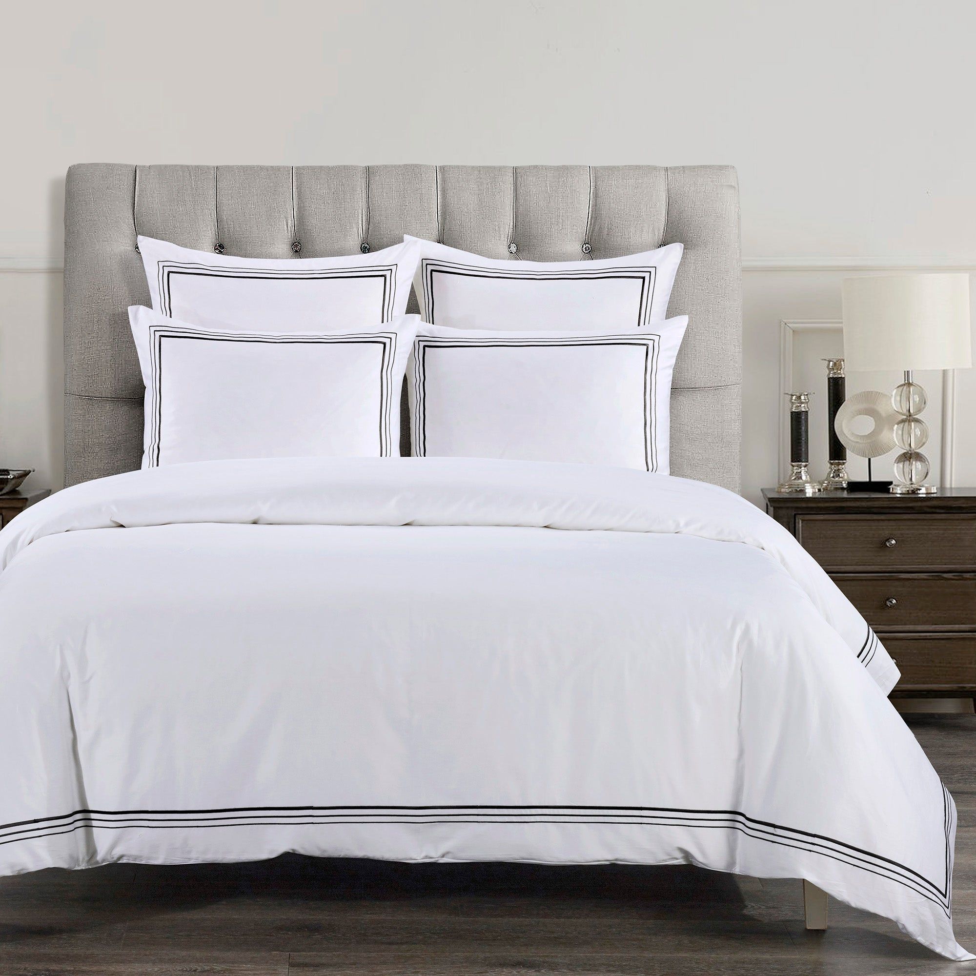 Border Embroidery - King Duvet Cover Set (Set of 3) - White / Black