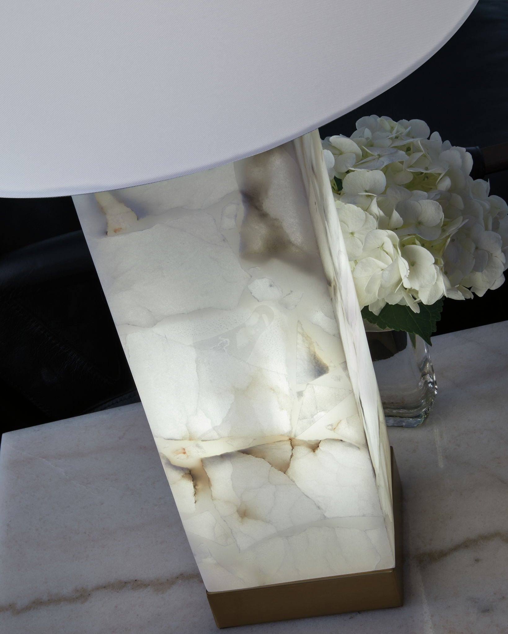 Linderfield Alabaster Table Lamp - Thumbnail 3