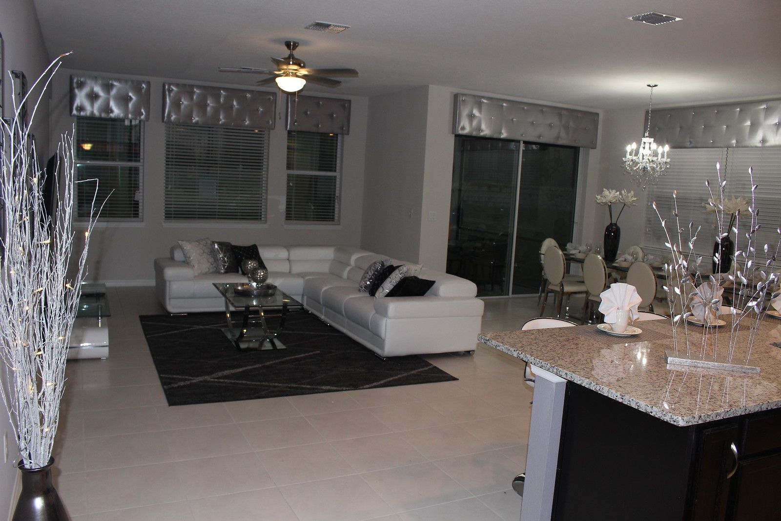 2119 - Sectional
