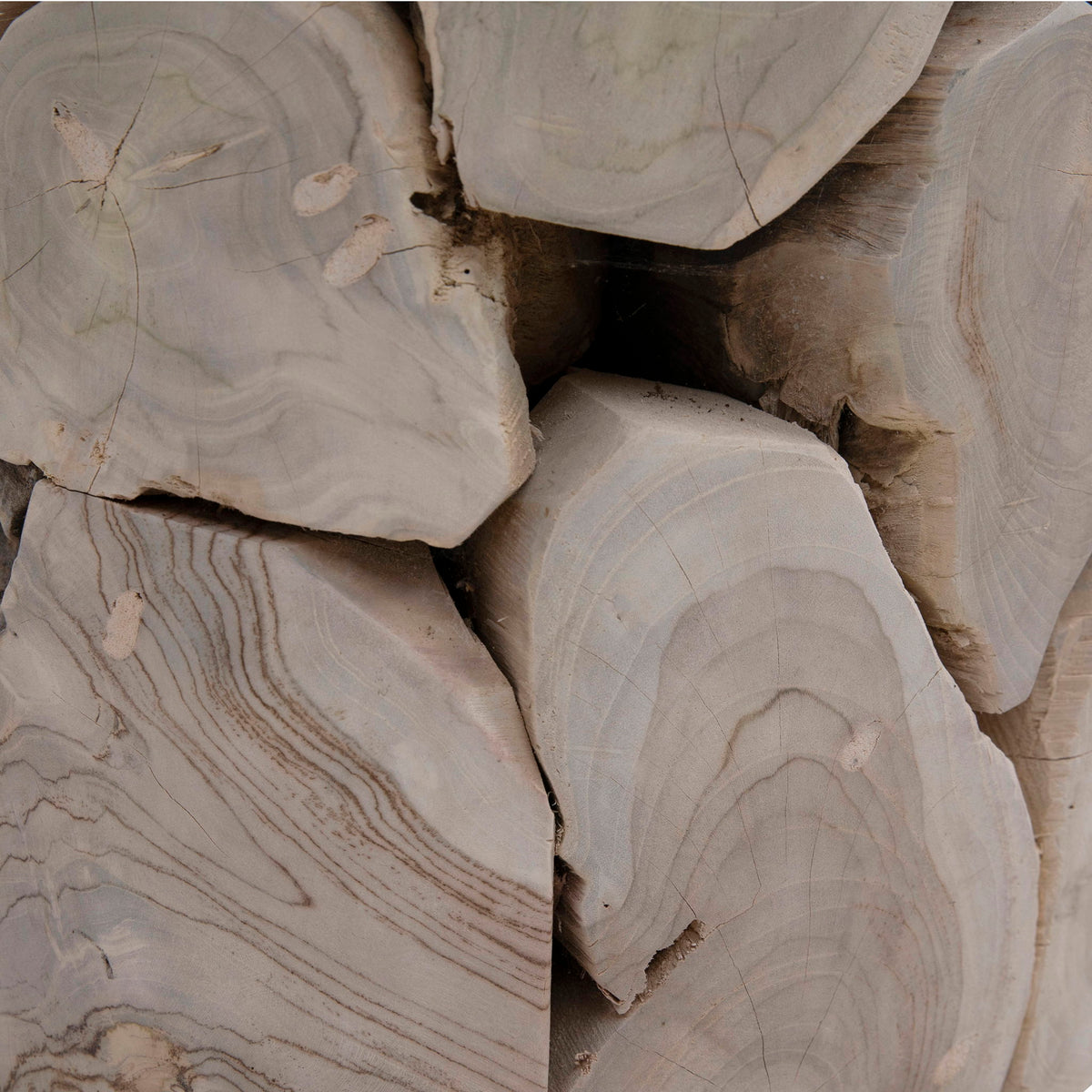 Briar - Round Table