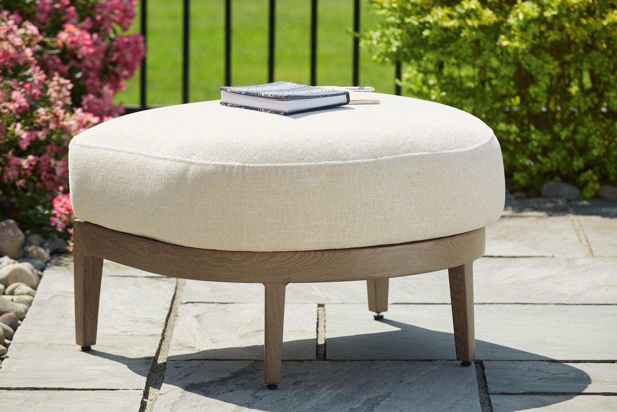 Serene Bay Ottoman With Cushion - Thumbnail 3