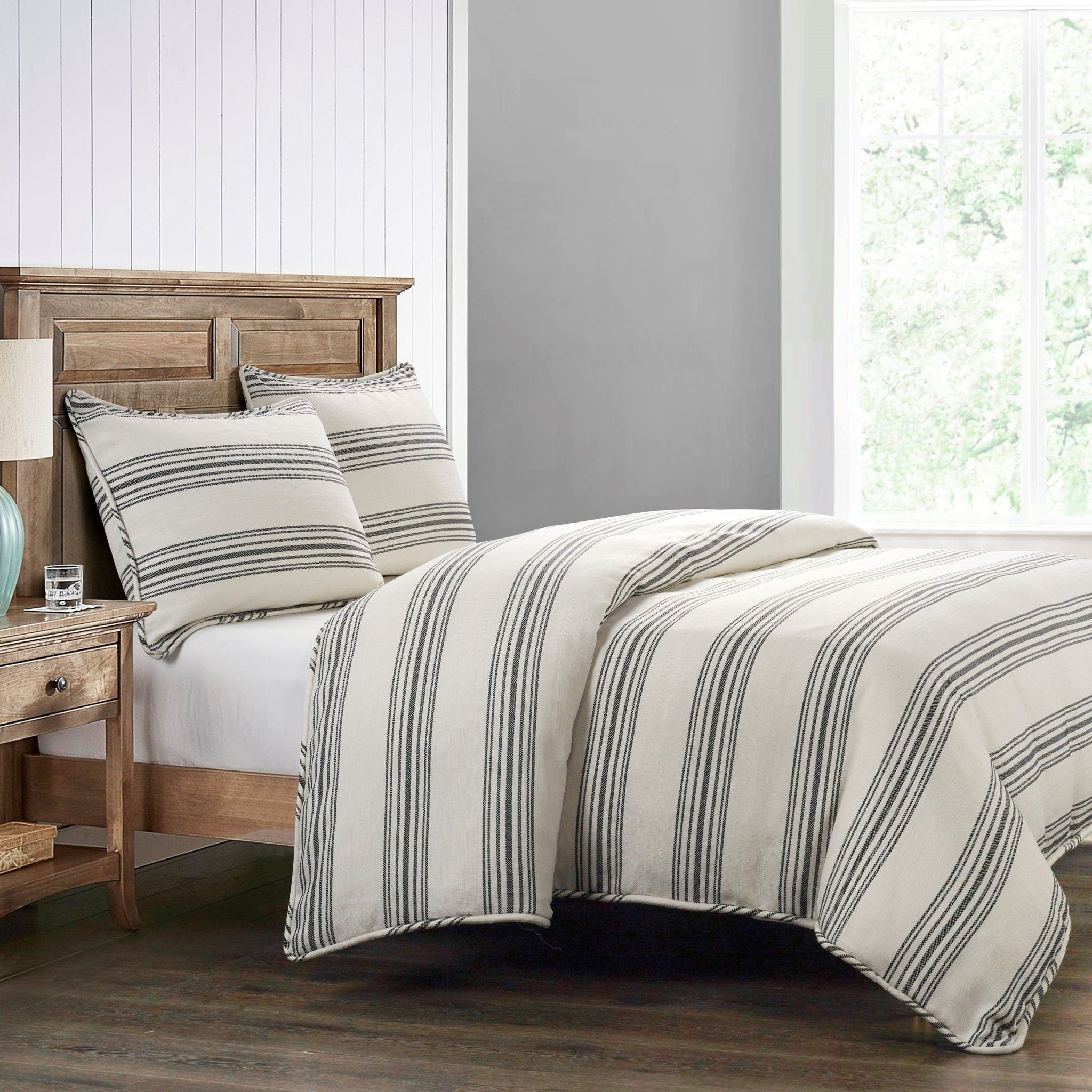 Prescott - Queen Duvet Cover Set (Set of 3) - White / Black