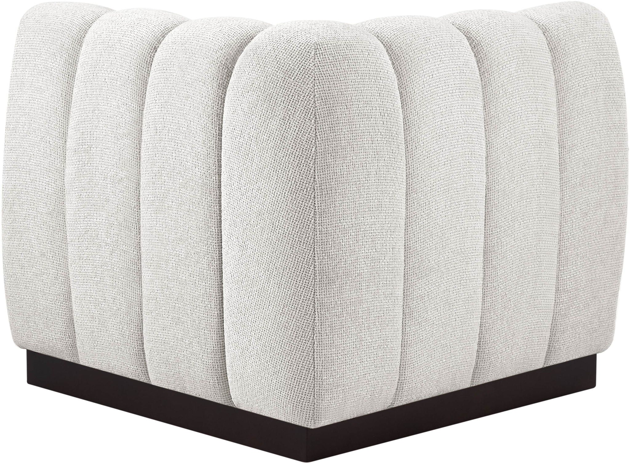 Quinn - Corner Chair