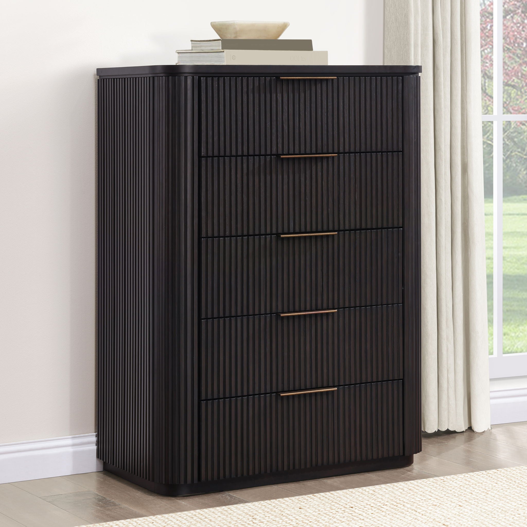 Henry - Chest
