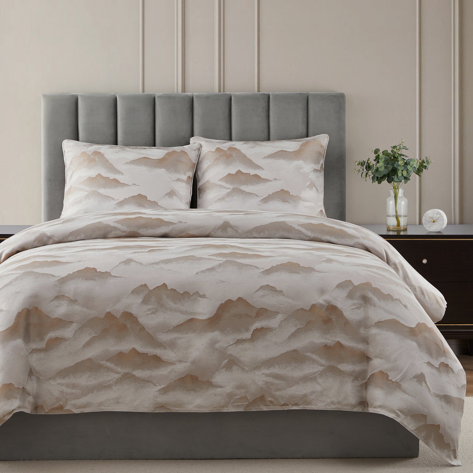 Serenity - King Modern Jacquard Comforter Set (Set of 3) - Champagne