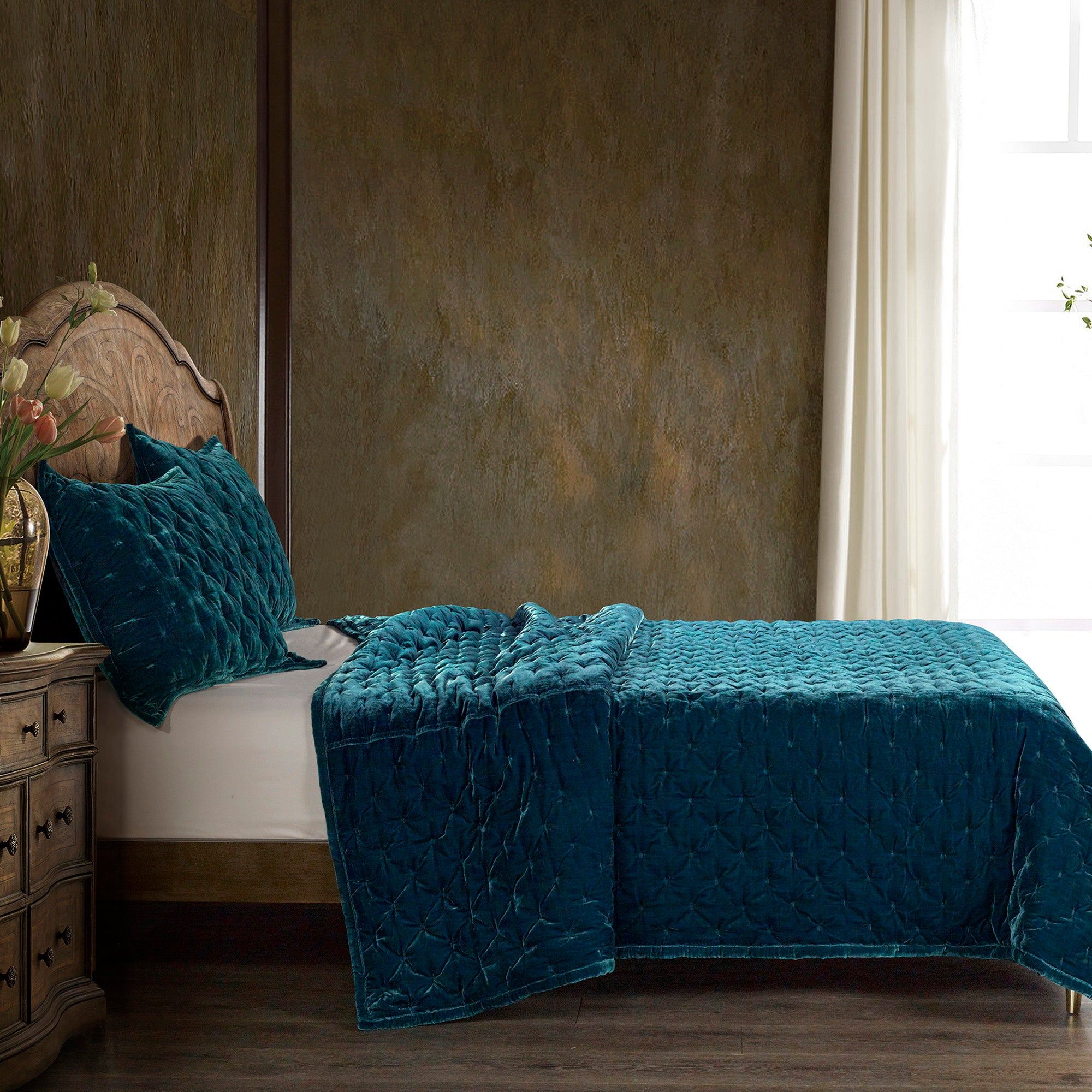 Stella - Full/Queen Faux Silk Velvet Pintuck Quilt Set (Set of 3) - Teal