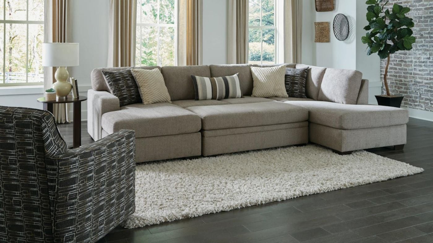 Sofa Sectional Avellino w/ Ottoman