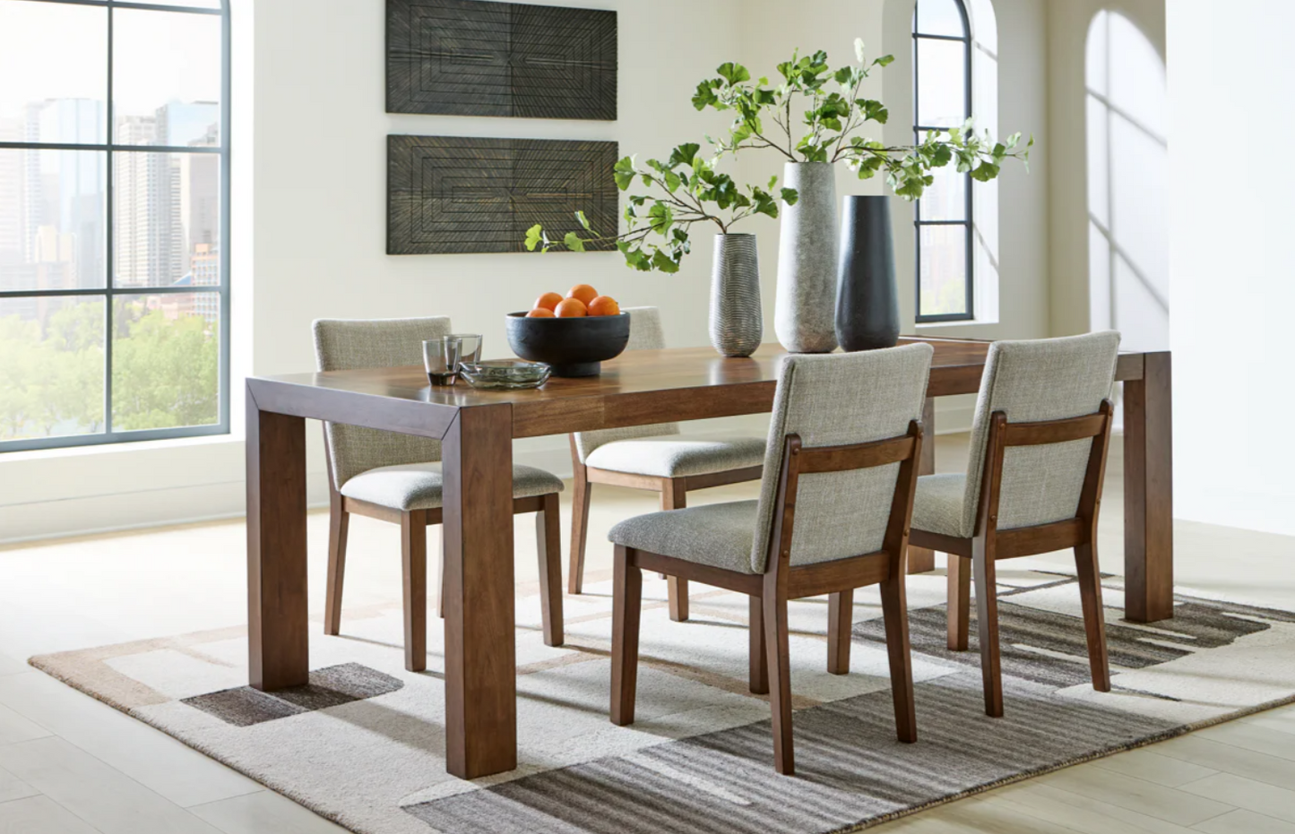 Kraeburn - Dining Room Set