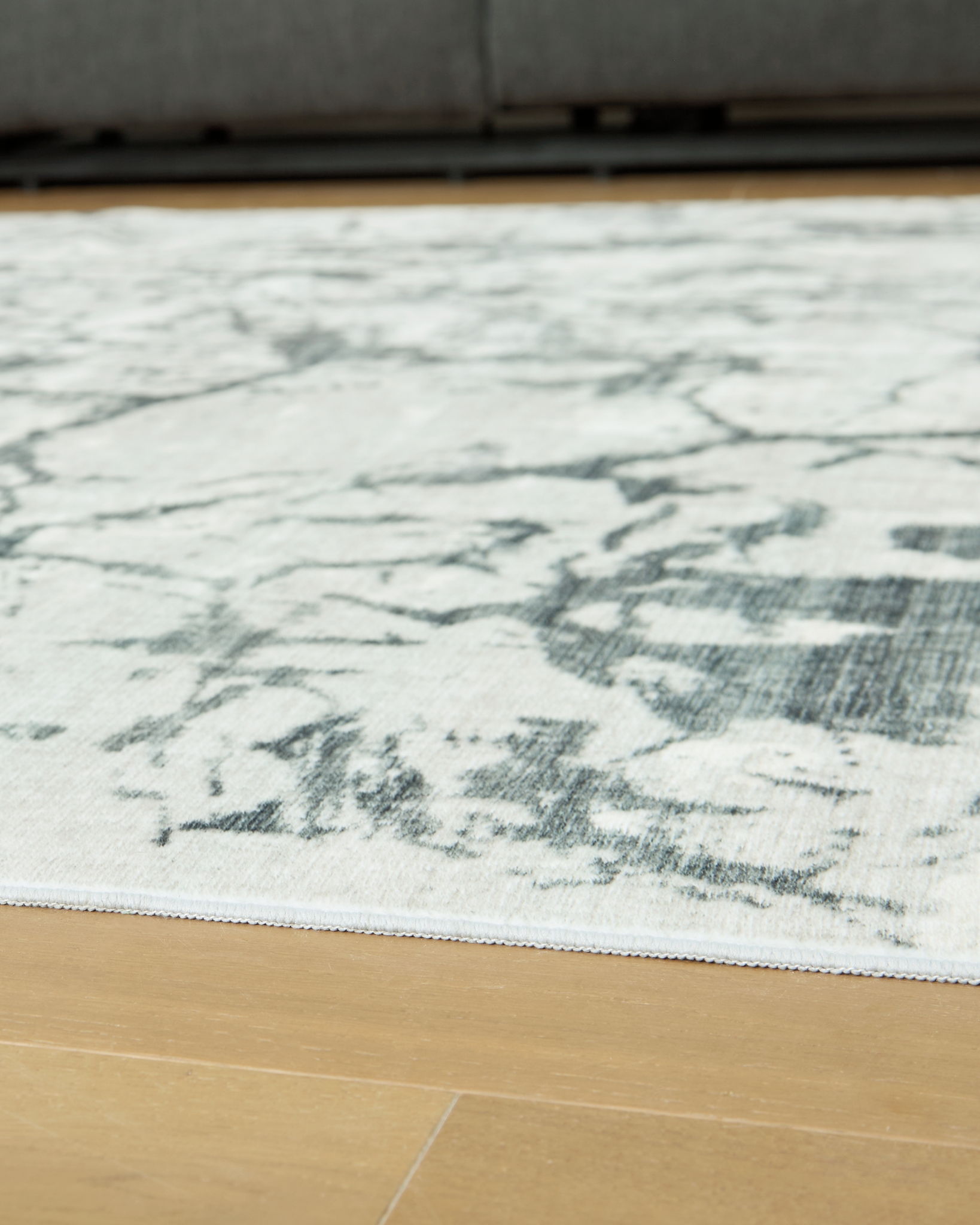 Tobinbury - Washable Rug