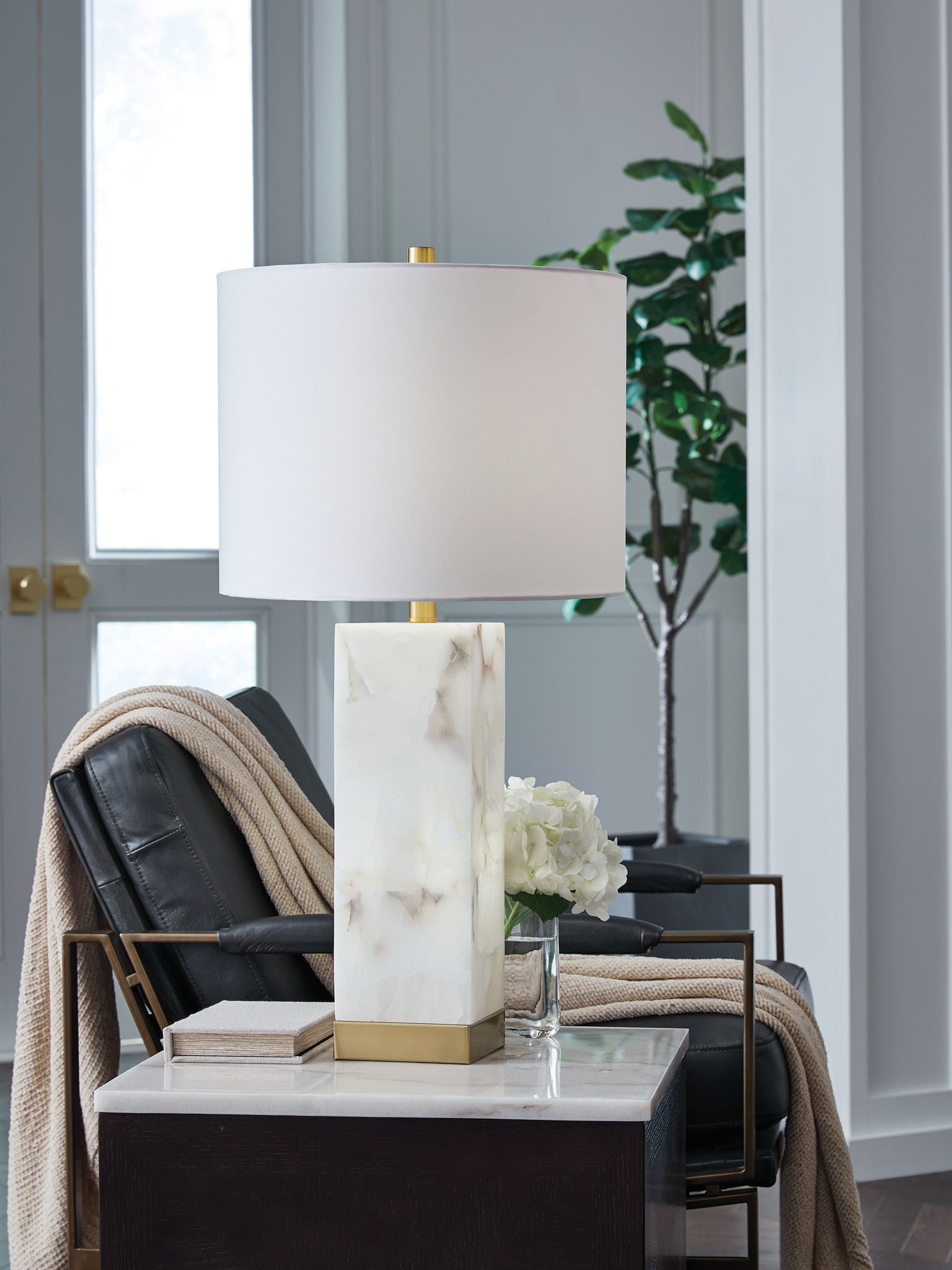 Linderfield Alabaster Table Lamp - Thumbnail 2