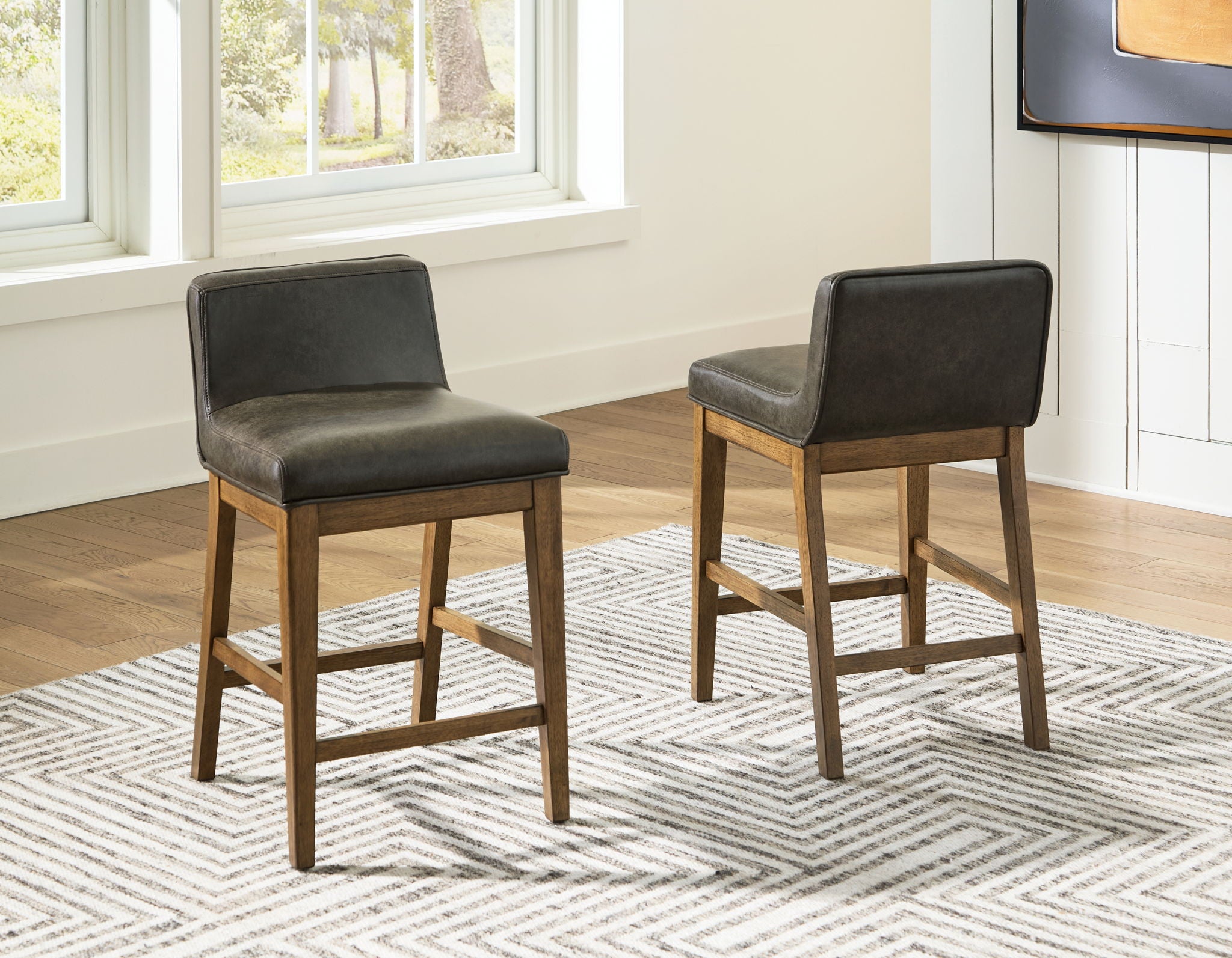 Cabalynn Upholstered Barstool (Set of 2) - Thumbnail 3