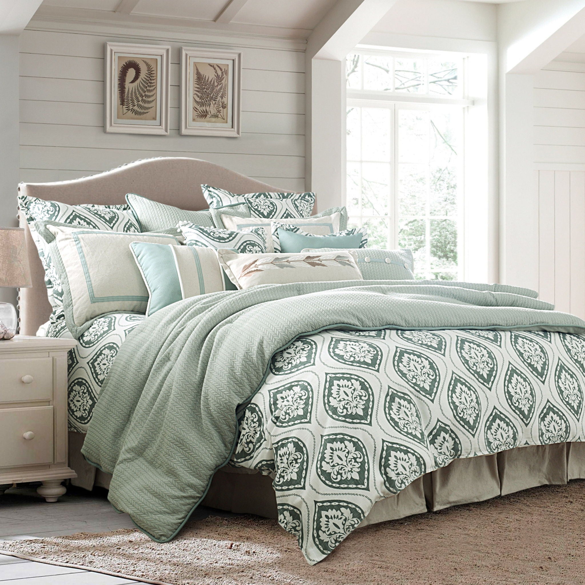 Belmont - Queen Duvet Cover - Green / White