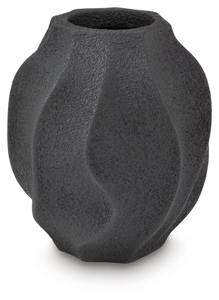 Judworth Vase