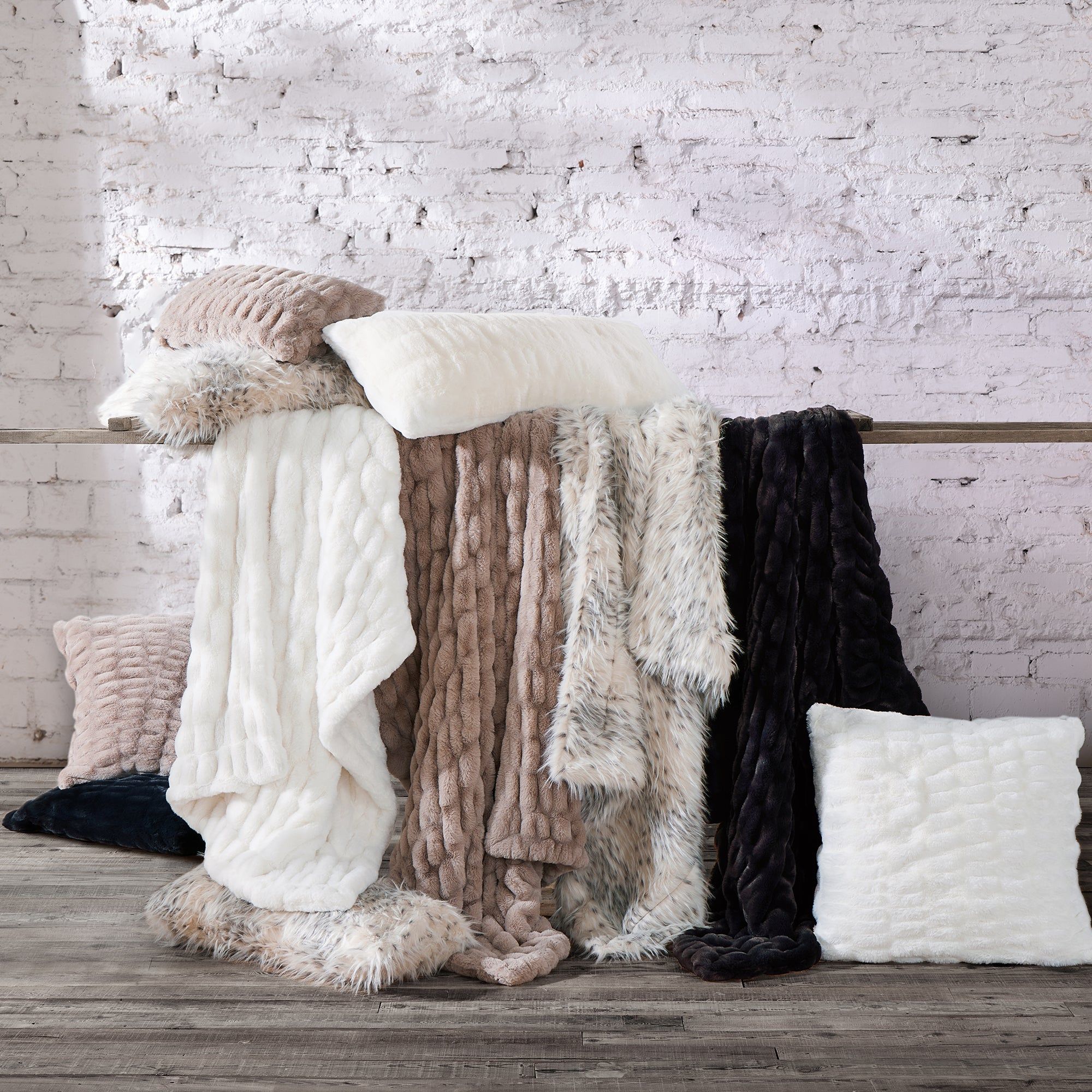 Ermine - Double-Sided Oversized Throw - White