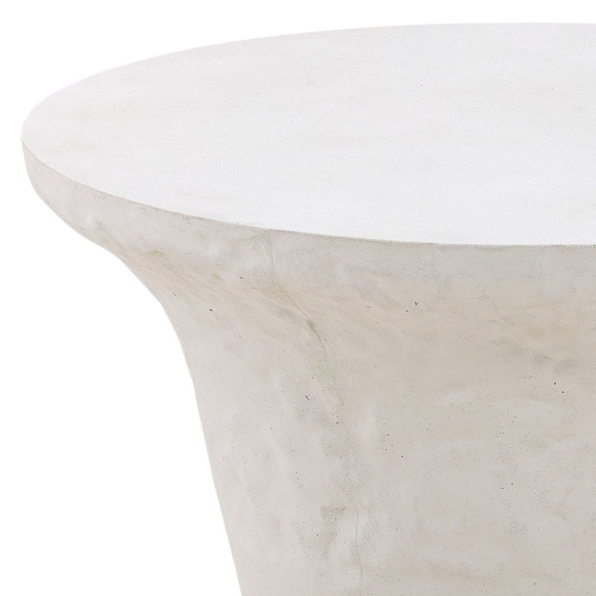 Yanis - Outdoor Table