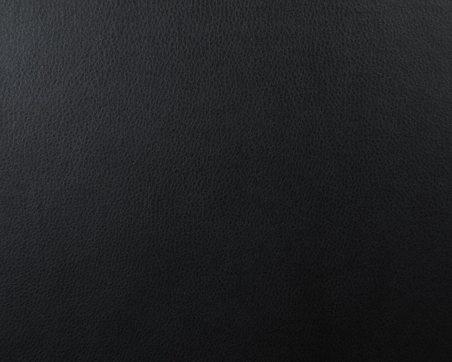 U440 - Sofa - Black