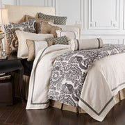 Liza White Matelasse - King Coverlet Set (Set of 4) - White / Black