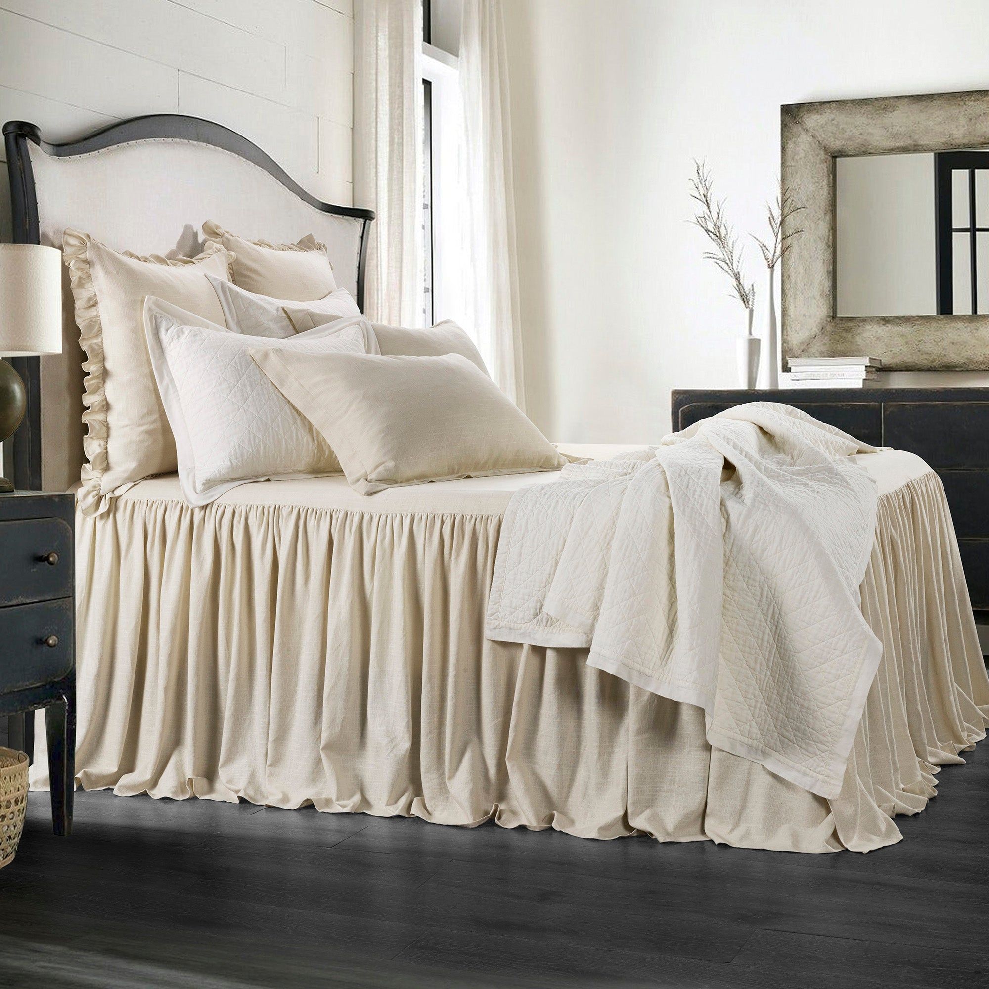 Luna - King Washed Linen Bedspread Set (Set of 3) - Light Tan