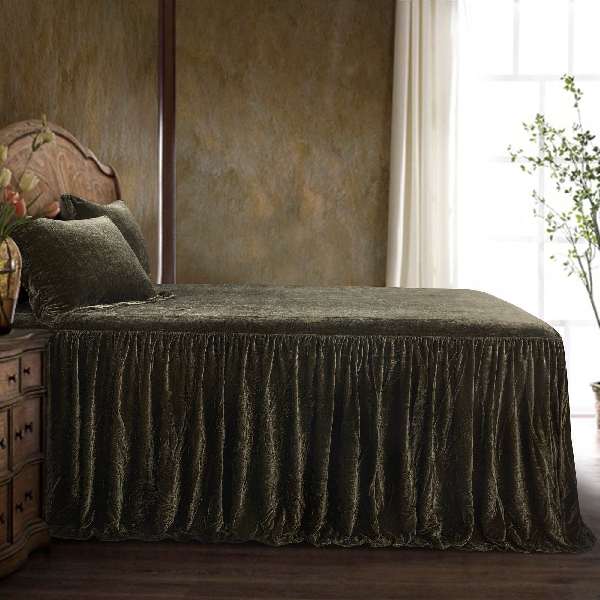 Stella - King Faux Silk Velvet Bedspread Set (Set of 3) - Fern Green