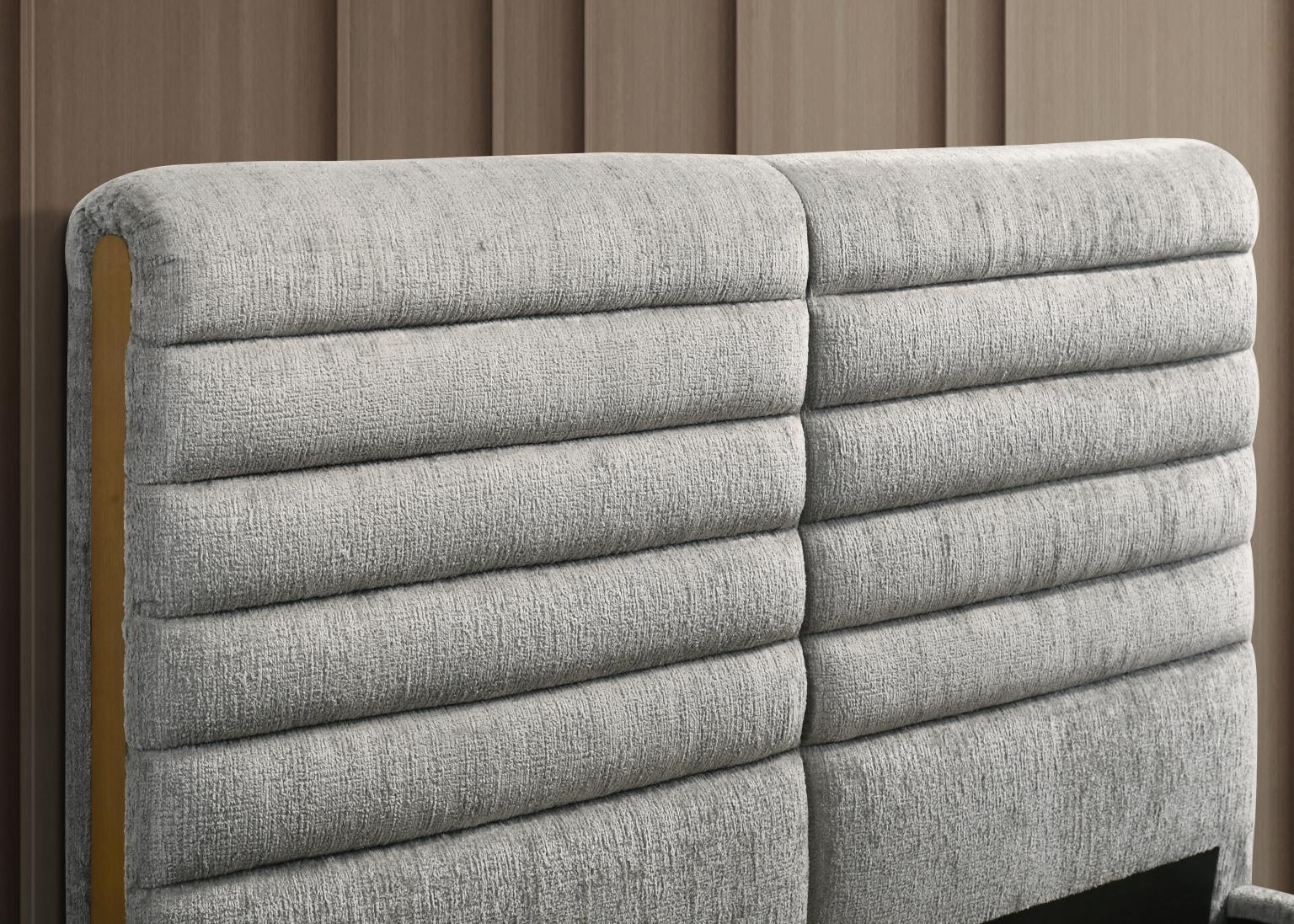 B570 - Bed