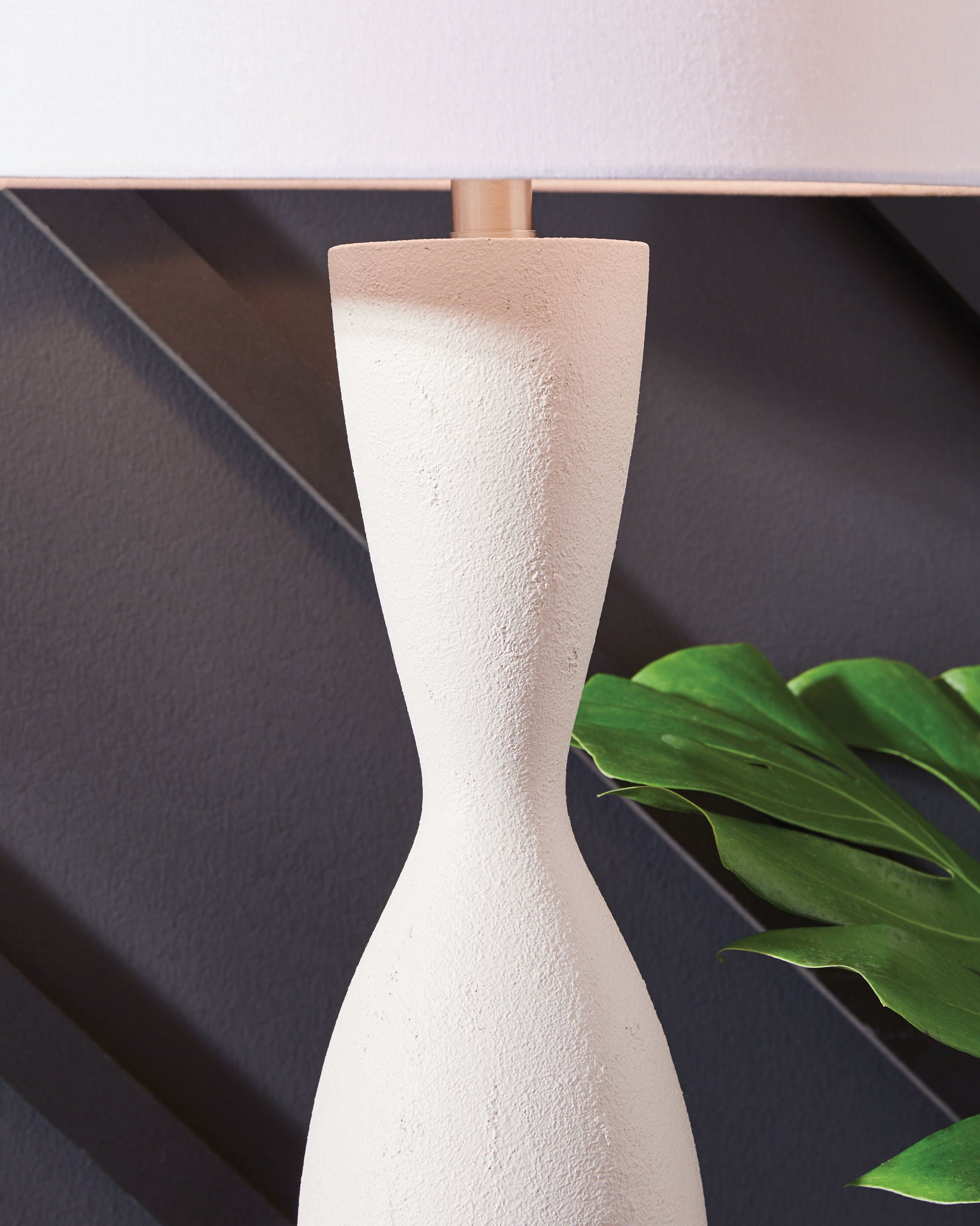 Davinford Poly Table Lamp - Thumbnail 3