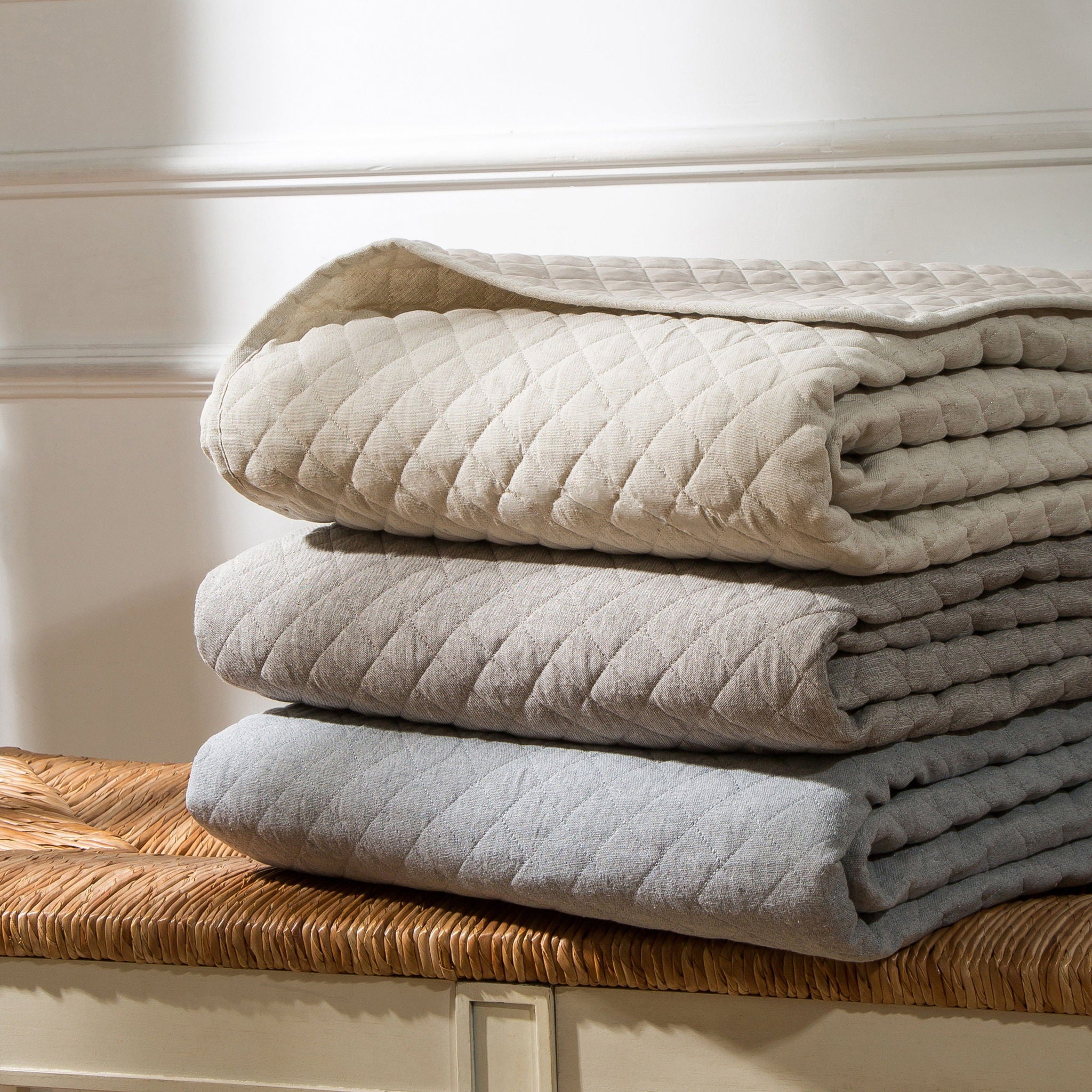 Anna - Full/Queen Diamond Quilted Coverlet Set (Set of 3) - Gray