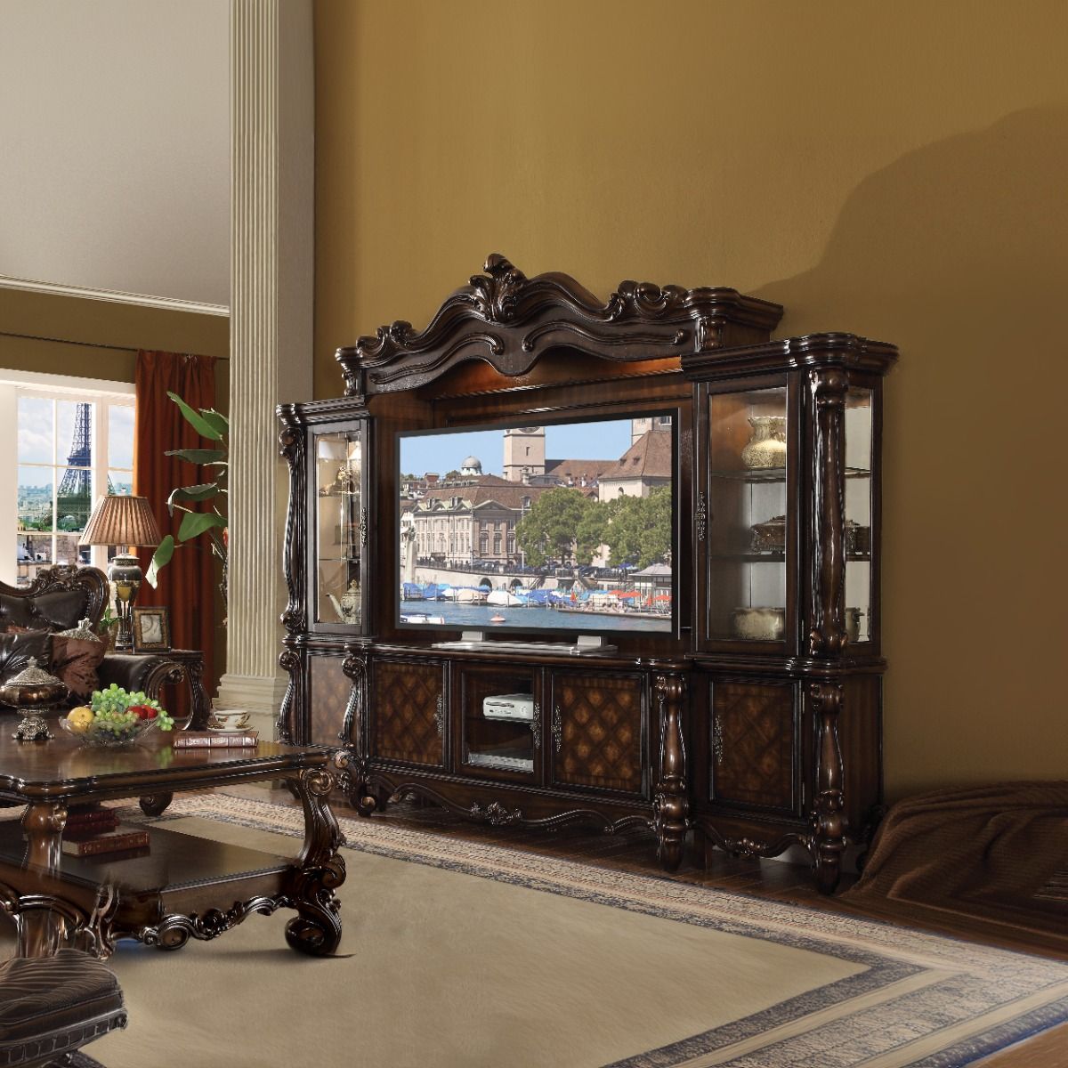 Versailles - Entertainment Center