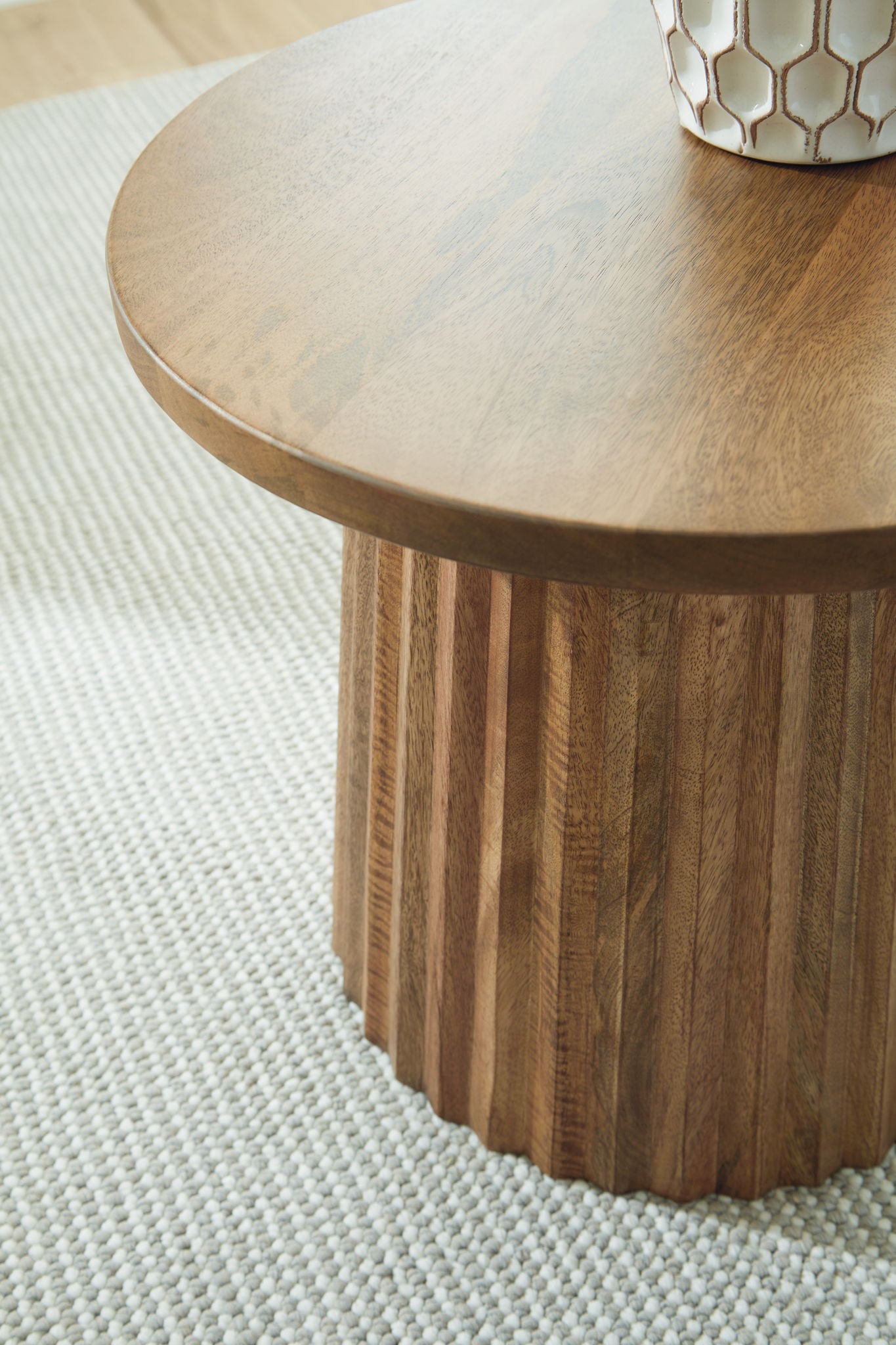 Ashley Furniture Ceilby Accent Table - Thumbnail 5